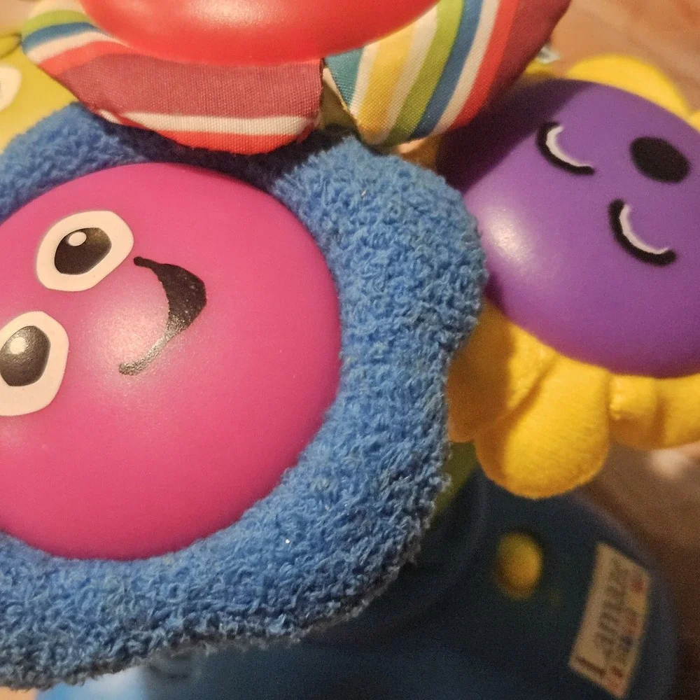 Vintage 2005 Lamaze Soft Chime Garden Light Up  SensoryMusical Flower Baby Toy